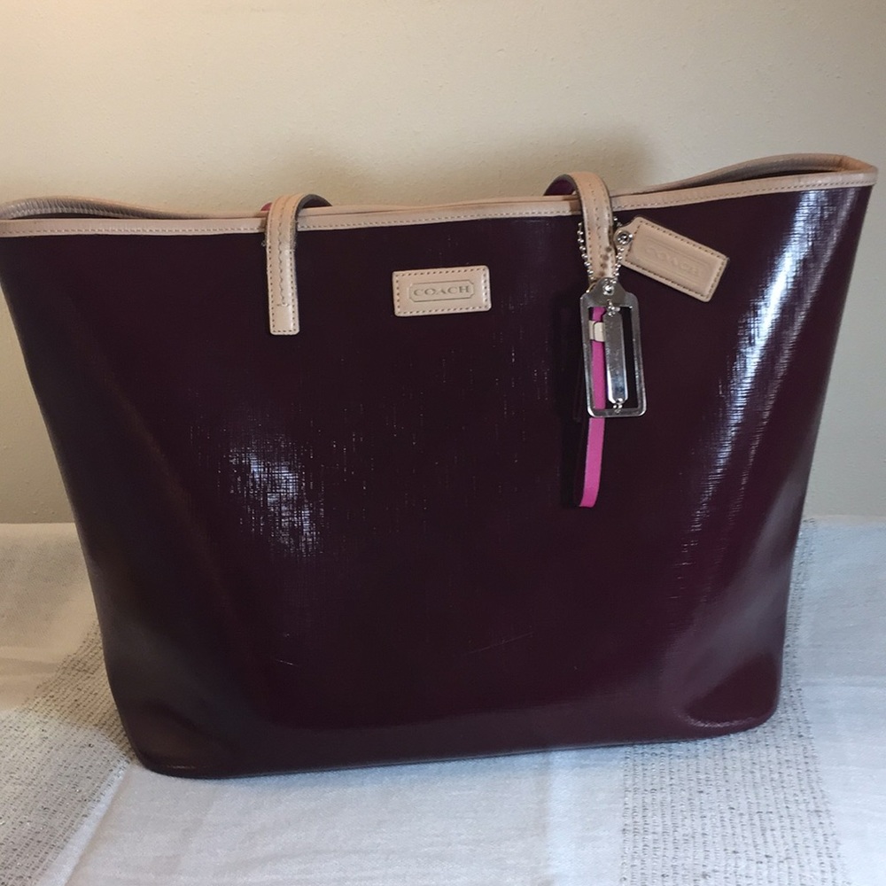 👜 Coach Maroon Leather Tote Bag